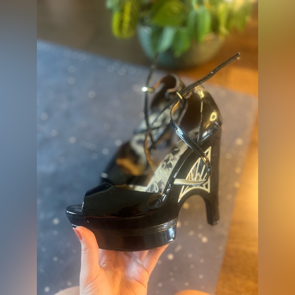 Sam Edelman chunky platform heels black leather gold metal detail 8.5 Stunning